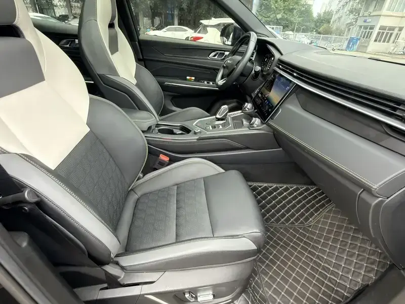 2023 Lynk & Co 05 с пробегом 20 000 км
