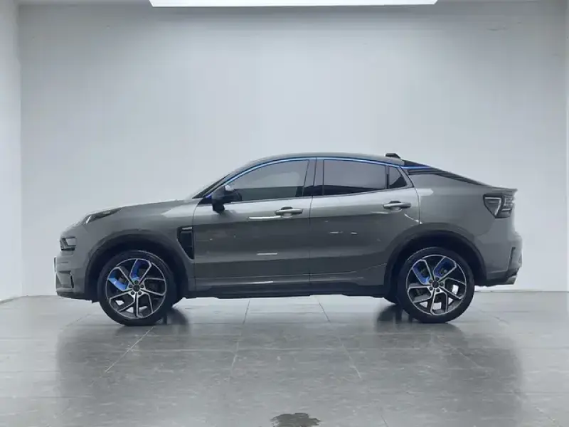 2020 Lynk & Co 05 с пробегом 73 000 км