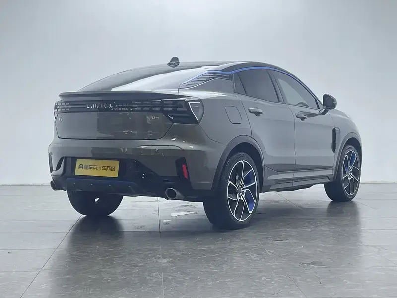 2020 Lynk & Co 05 с пробегом 73 000 км