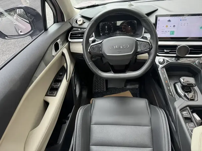 2023 Lynk & Co 06 с пробегом 41 000 км