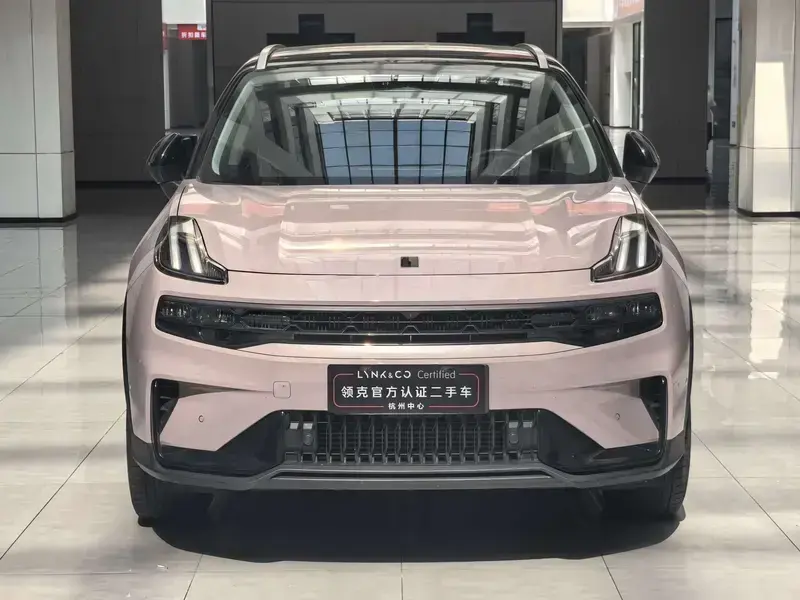 2023 Lynk & Co 06 с пробегом 23 000 км