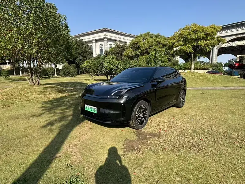 2023 Lynk & Co 08 с пробегом 66 000 км