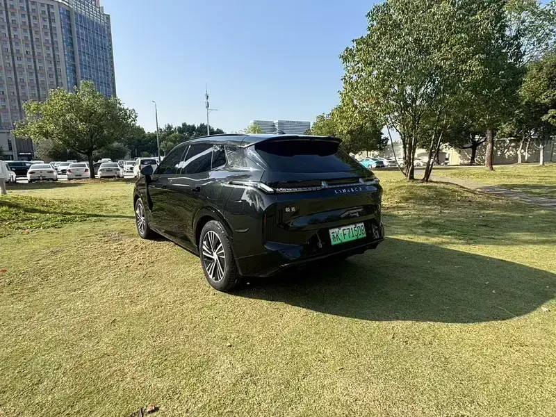 2023 Lynk & Co 08 с пробегом 66 000 км