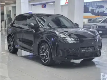 2025 Lynk & Co 08 с пробегом 25 000 км