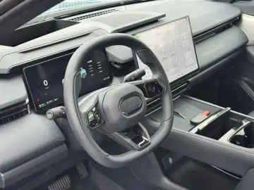 2026 Lynk & Co 08 с пробегом 2 000 км