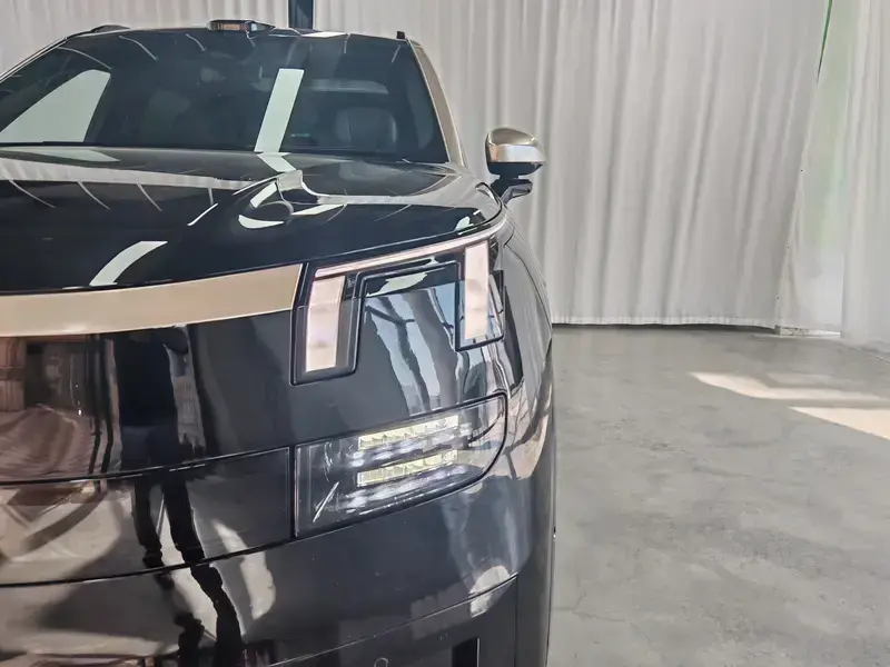 2025 Lynk & Co 900 с пробегом 32 000 км