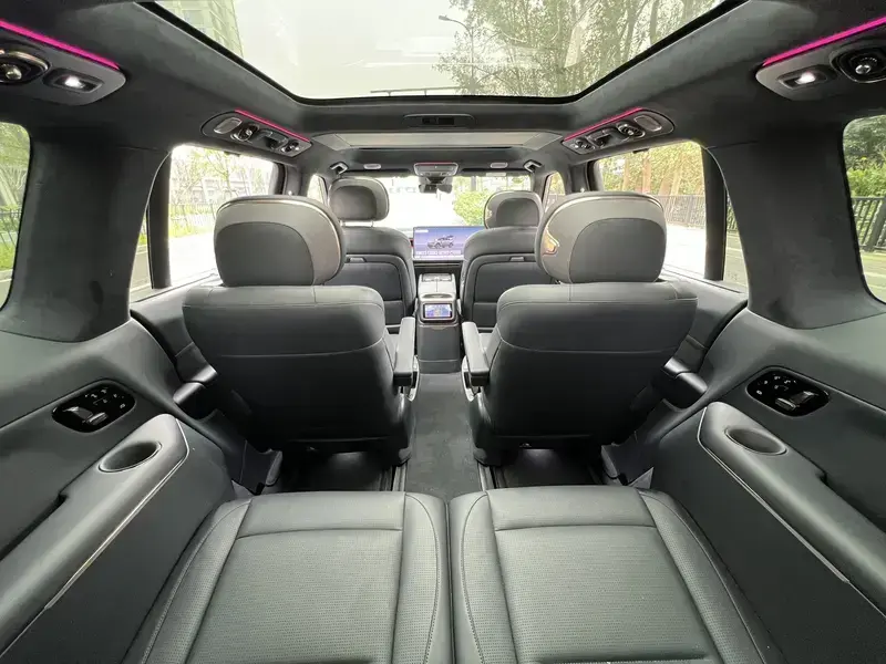 2025 Lynk & Co 900 с пробегом 24 000 км