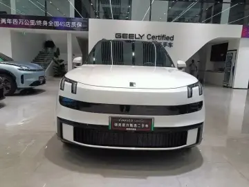 2025 Lynk & Co 900 с пробегом 32 000 км