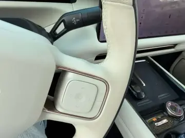 2025 Lynk & Co 900 с пробегом 25 000 км