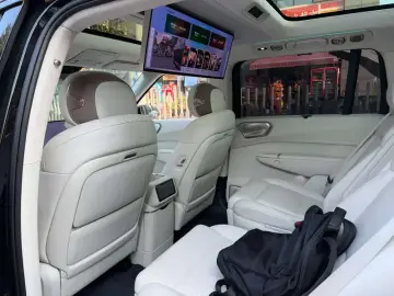 2025 Lynk & Co 900 с пробегом 25 000 км