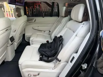 2025 Lynk & Co 900 с пробегом 25 000 км