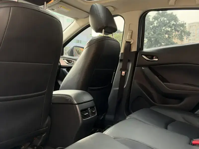 2017 Mazda Axela с пробегом 110 000 км
