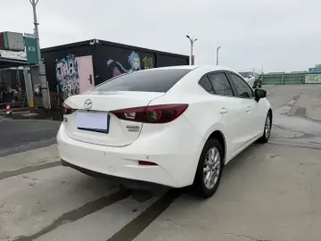 2017 Mazda Axela с пробегом 173 000 км
