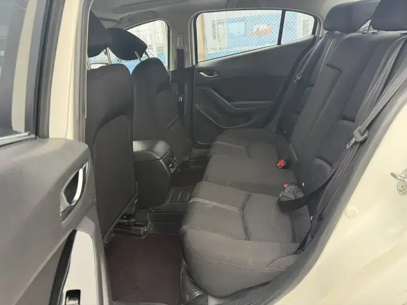 2017 Mazda Axela с пробегом 173 000 км