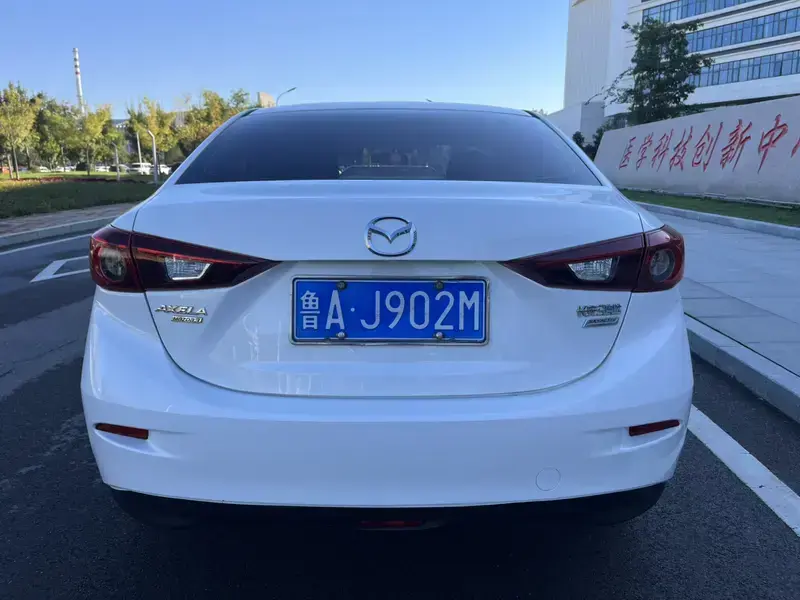 2016 Mazda Axela с пробегом 150 000 км