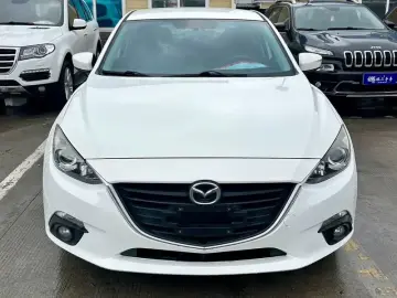 2016 Mazda Axela с пробегом 40 000 км