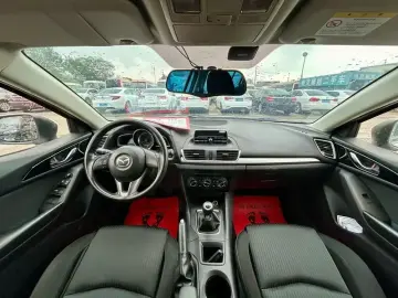 2016 Mazda Axela с пробегом 40 000 км