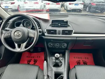 2016 Mazda Axela с пробегом 40 000 км