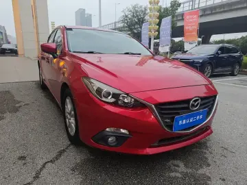 2016 Mazda Axela с пробегом 88 000 км