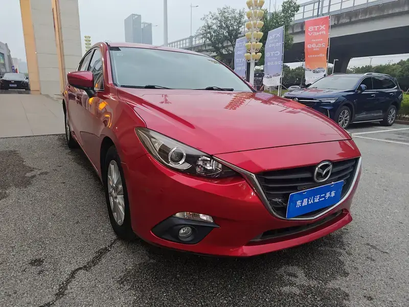 2016 Mazda Axela с пробегом 88 000 км