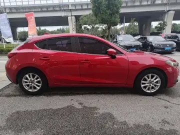 2016 Mazda Axela с пробегом 88 000 км