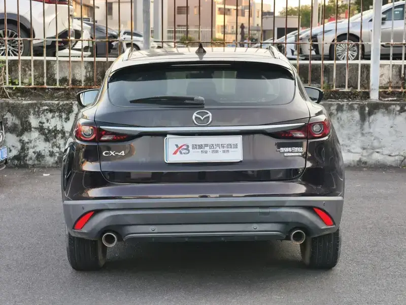 2020 Mazda CX-4 с пробегом 33 000 км