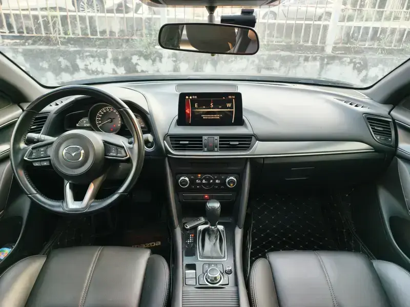 2020 Mazda CX-4 с пробегом 33 000 км