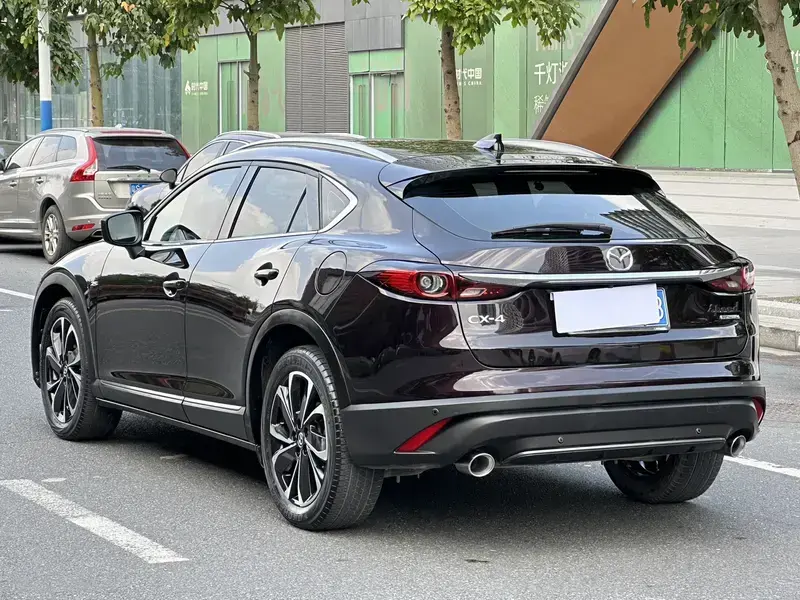 2020 Mazda CX-4 с пробегом 95 000 км