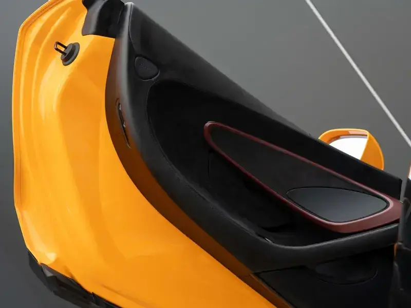 2021 McLaren GT с пробегом 10 000 км