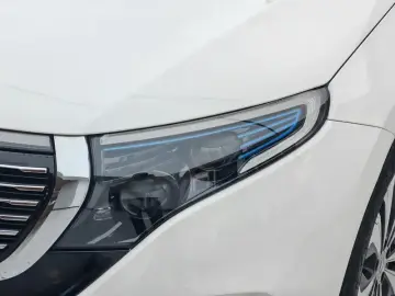 2020 Mercedes-Benz EQC с пробегом 51 000 км