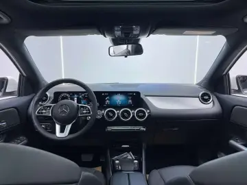 2023 Mercedes-Benz GLA с пробегом 17 500 км