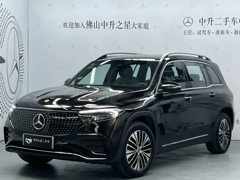 2025 Mercedes-Benz EQB с пробегом 14 000 км