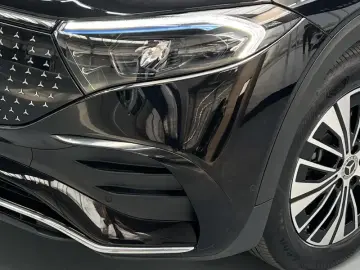 2025 Mercedes-Benz EQB с пробегом 14 000 км