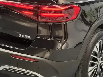 2025 Mercedes-Benz EQB с пробегом 14 000 км