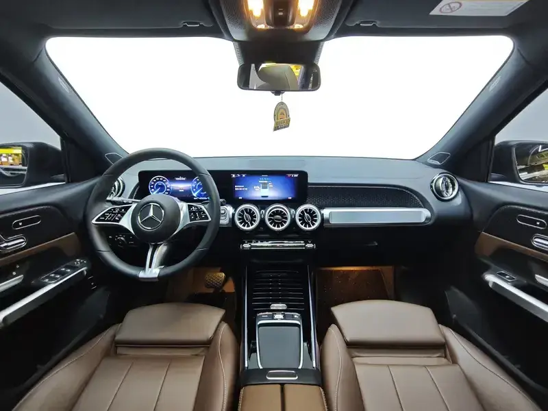 2025 Mercedes-Benz EQB с пробегом 38 800 км