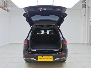 2025 Mercedes-Benz EQB с пробегом 38 800 км