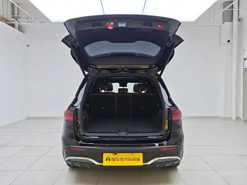 2025 Mercedes-Benz EQB с пробегом 38 800 км