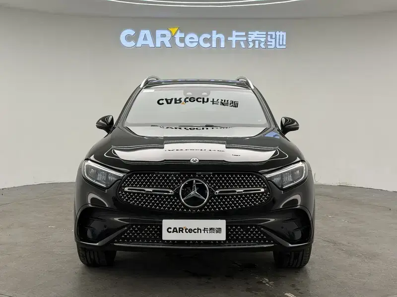 2026 Mercedes-Benz GLC с пробегом 2 600 км