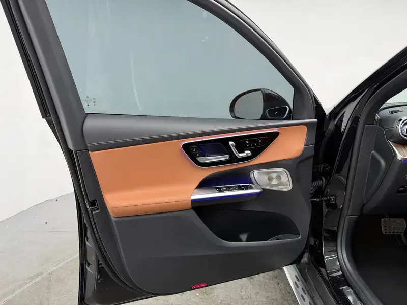 2026 Mercedes-Benz GLC с пробегом 2 600 км