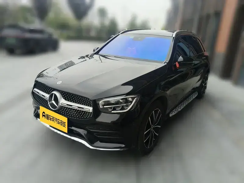 2022 Mercedes-Benz GLC с пробегом 125 900 км