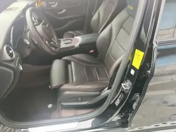 2022 Mercedes-Benz GLC с пробегом 125 900 км