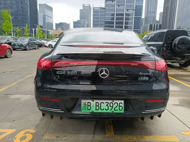 2025 Mercedes-Benz EQE с пробегом 100 км