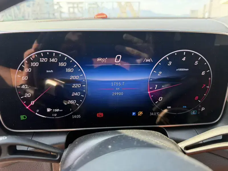 2025 Mercedes-Benz GLC с пробегом 29 000 км