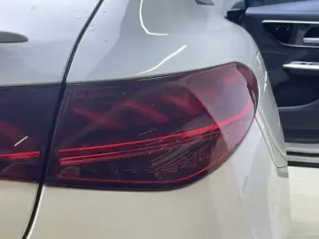 2022 Mercedes-Benz EQE с пробегом 110 000 км