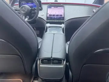 2022 Mercedes-Benz EQE с пробегом 110 000 км