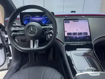 2022 Mercedes-Benz EQE с пробегом 110 000 км