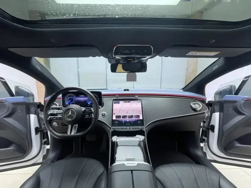 2022 Mercedes-Benz EQE с пробегом 110 000 км