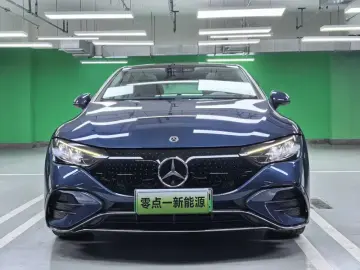 2025 Mercedes-Benz EQE с пробегом 21 800 км