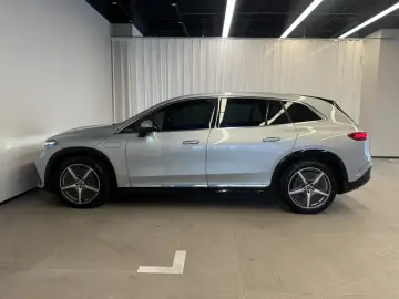 2023 Mercedes-Benz EQS SUV с пробегом 67 900 км