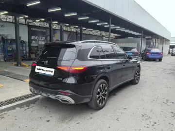 2023 Mercedes-Benz GLC с пробегом 32 000 км